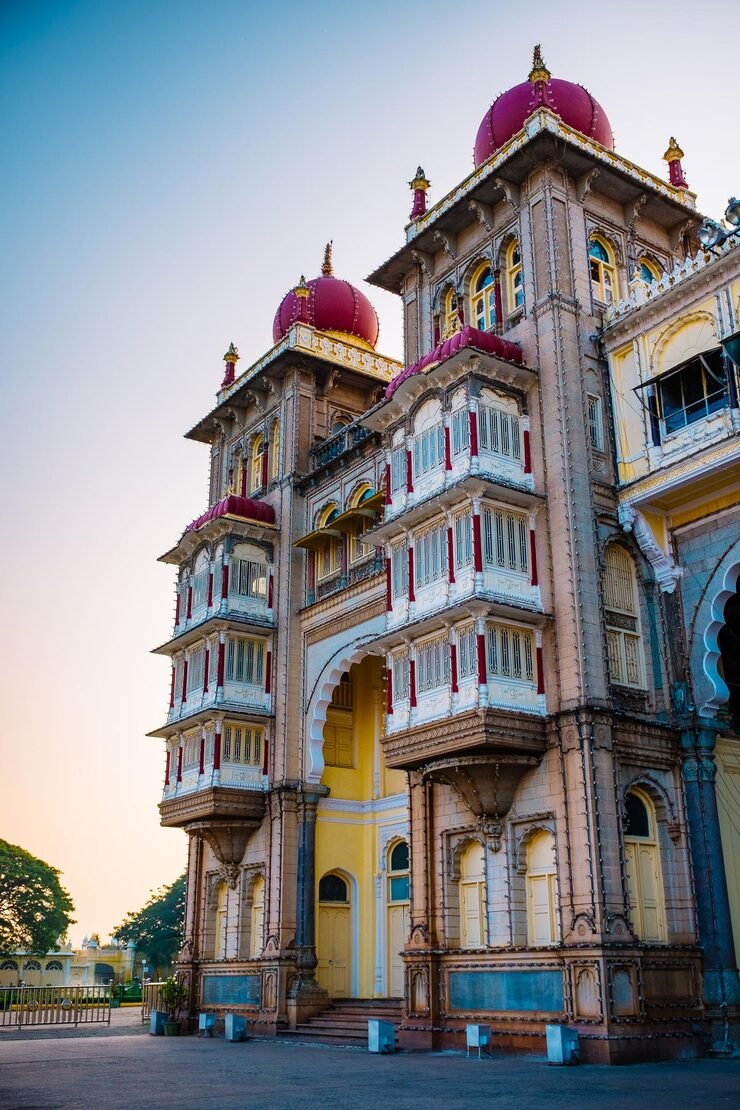 exterior mysore palace karnataka india dusk 1048944 2734525