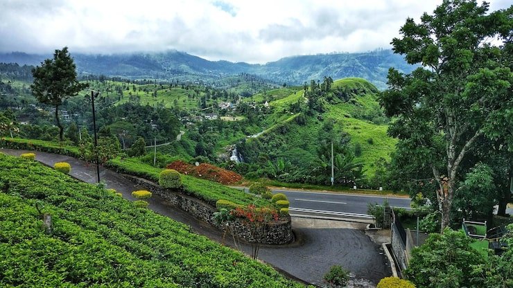 scenic view landscape against sky 1048944 5970156